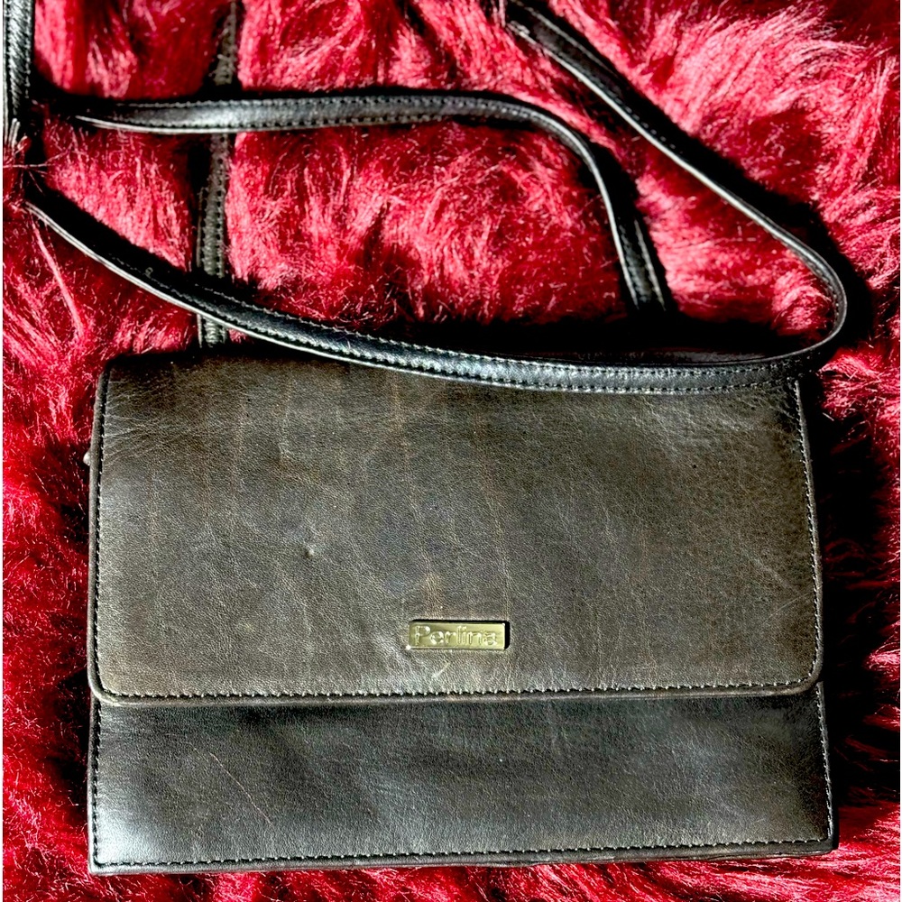 Perlina Crossbody w/built in wallet